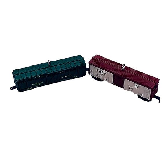 2000 Hallmark Keepsake Lionel 746 Horse Car/Milk Car Tree Ornament Set in Box - Picture 4 of 5